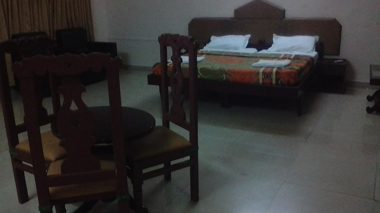 Hotel Nuhman Kondotty エクステリア 写真