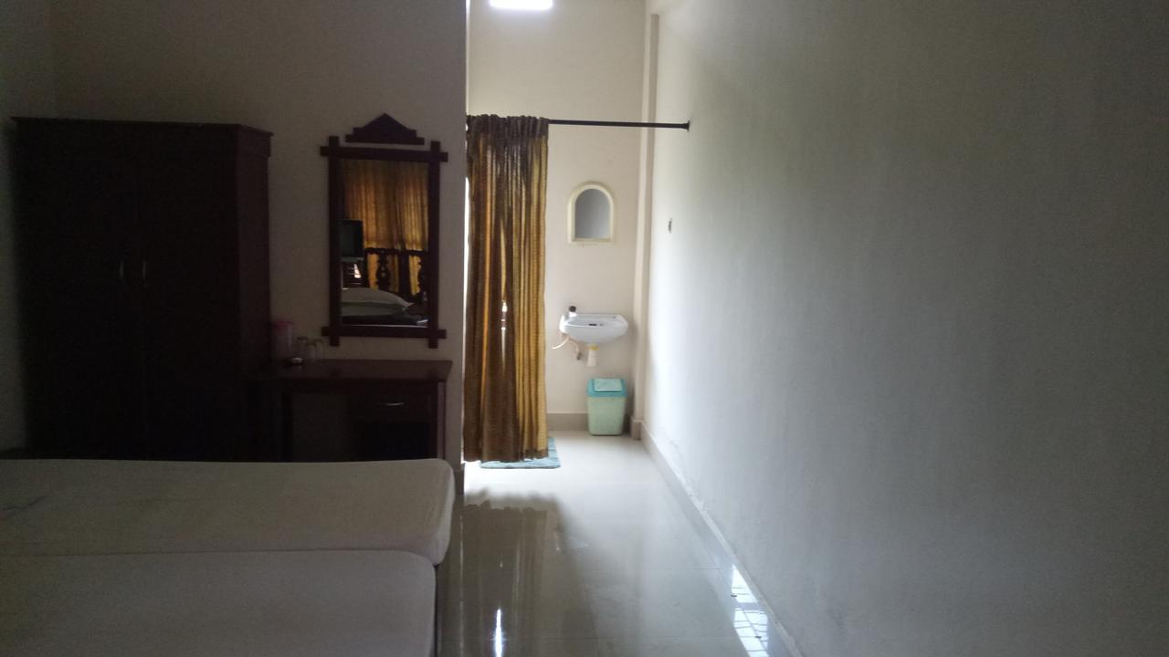 Hotel Nuhman Kondotty エクステリア 写真