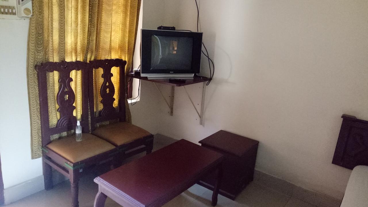Hotel Nuhman Kondotty エクステリア 写真