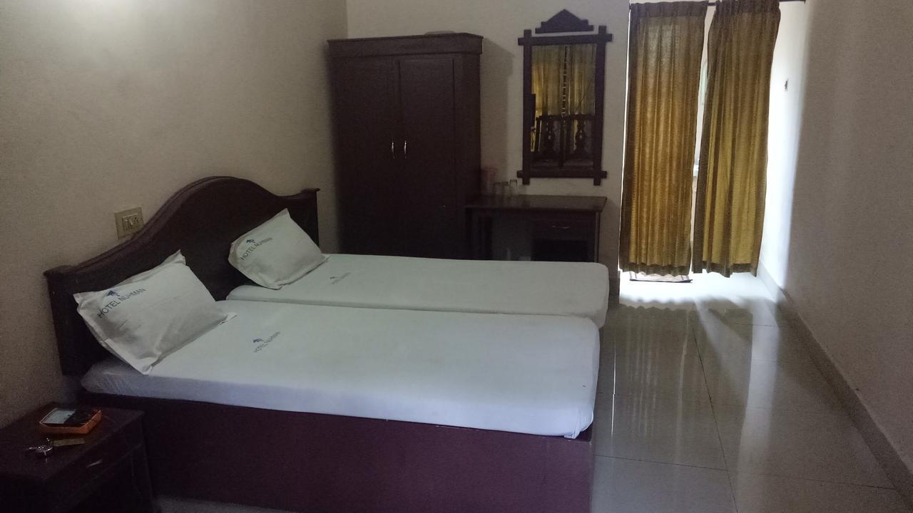 Hotel Nuhman Kondotty エクステリア 写真