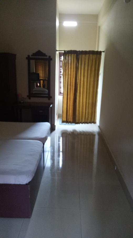 Hotel Nuhman Kondotty エクステリア 写真