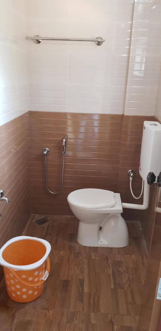 Hotel Nuhman Kondotty エクステリア 写真